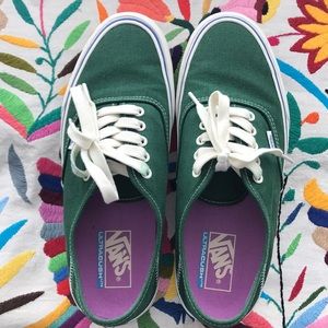 Vans authentic canvas trainers - Men’s size 9